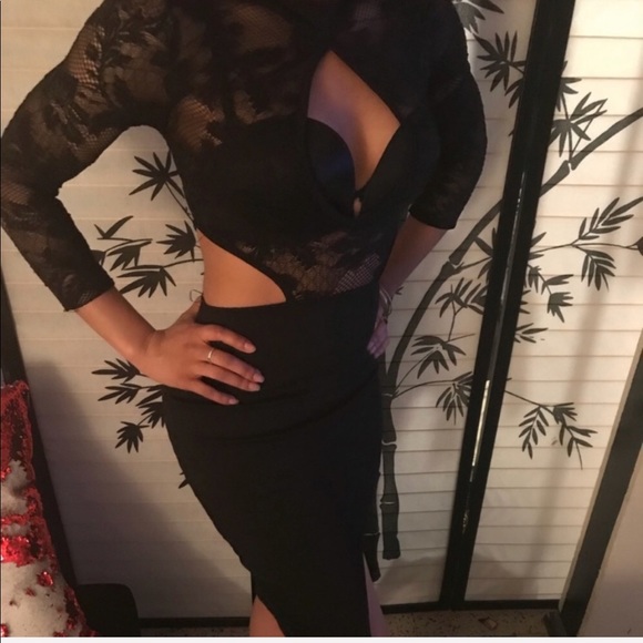 Dresses & Skirts - Black Lace Dress